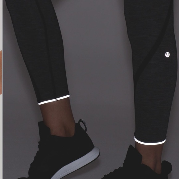 Lululemon On Track Tights Sz 8 - Picture 4 of 16
